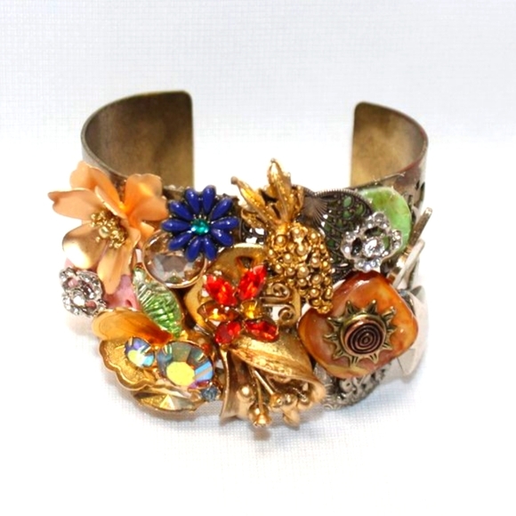 Copper Cuff with Abstract Jewelry Design - Picture 5 of 14